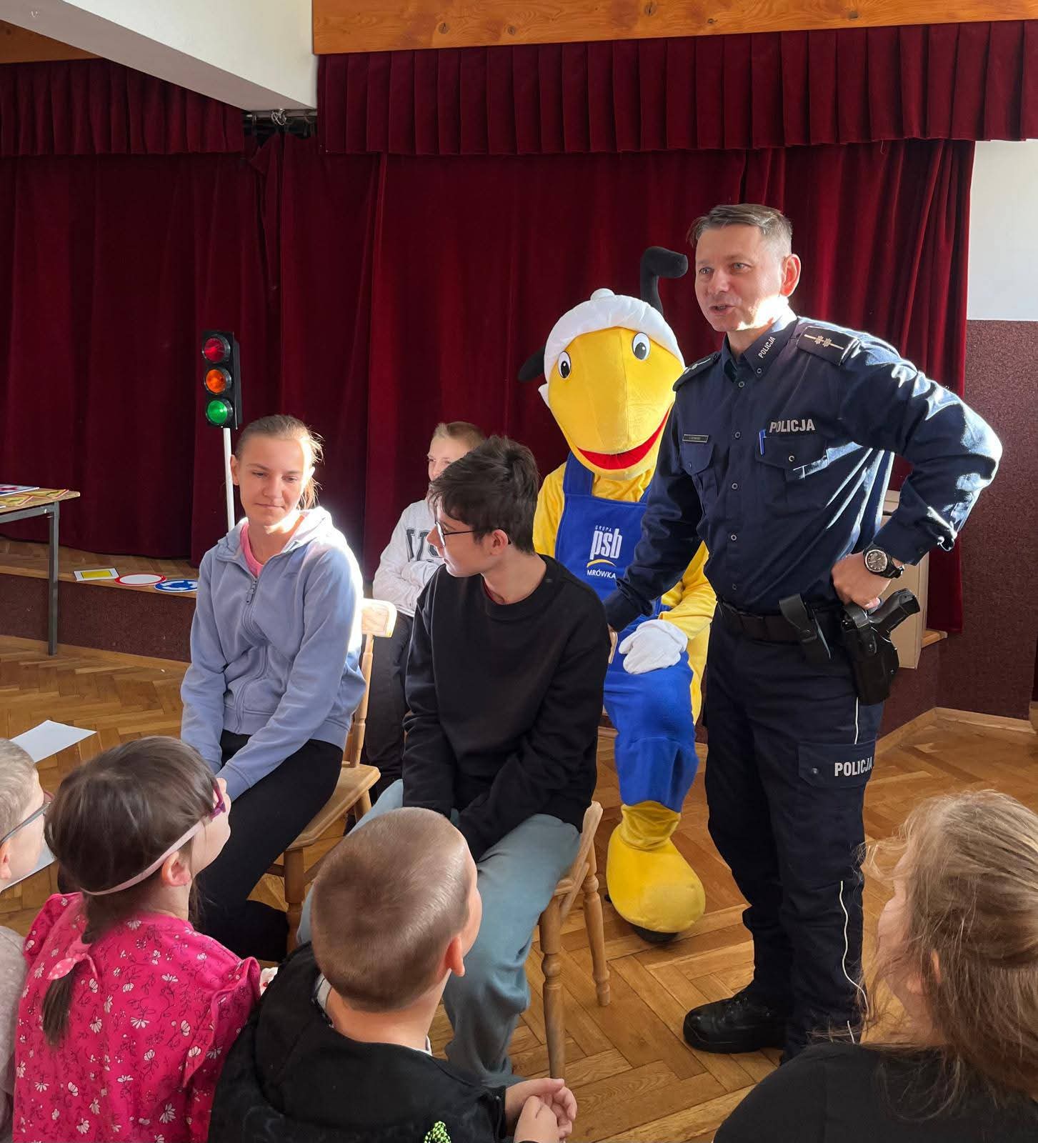 Spotkanie profilaktyczne z policjantem